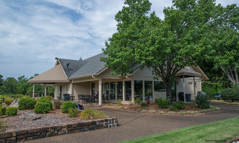 Magellan Deli: Fresh Deli Sandwiches, Club Wraps, Hot Dogs & Polish Sausages