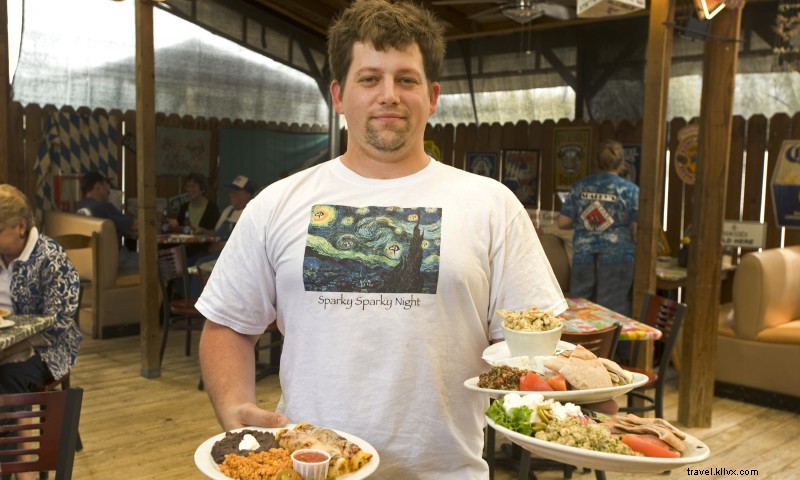 Sparky s Roadhouse Cafe: Eclectic Menu & Quirky Decor Await