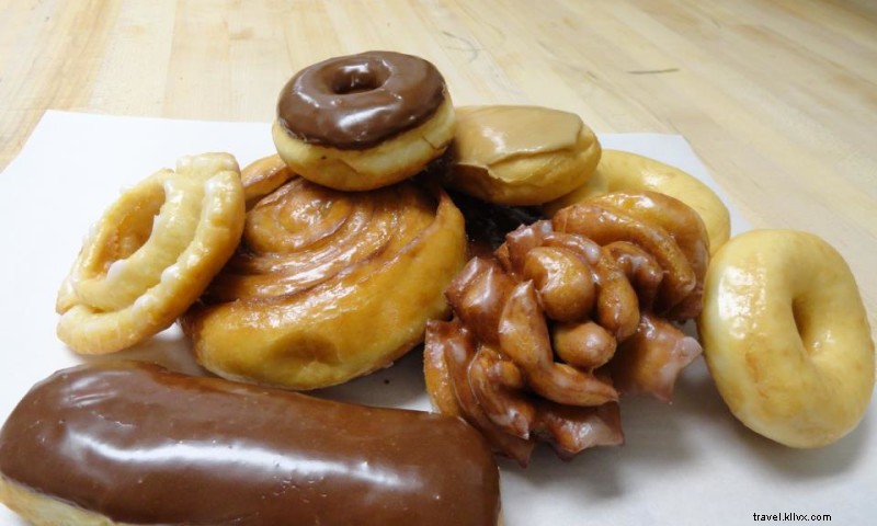 Dictson s Daylight Donuts: Fresh Donuts & Breakfast in Downtown Ozark