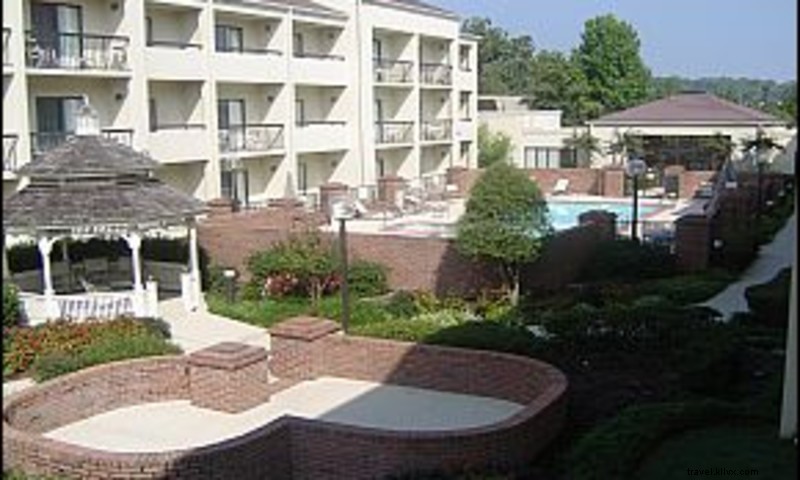 Courtyard by Marriott West Little Rock | Spacious Rooms, Business Center & On-Site Amenities