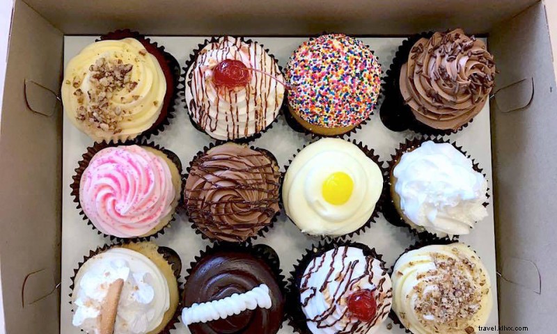 Smallcakes Cupcakery & Creamery: Gourmet Cupcakes and Desserts