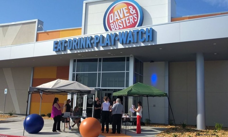 Dave & Buster s: Arcade Games, American Eats & Sports Bar Fun