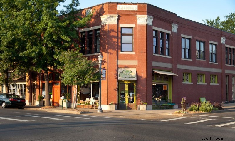 Green Corner Store: Arkansas-Made Apparel, Home Décor & Artisan Gifts