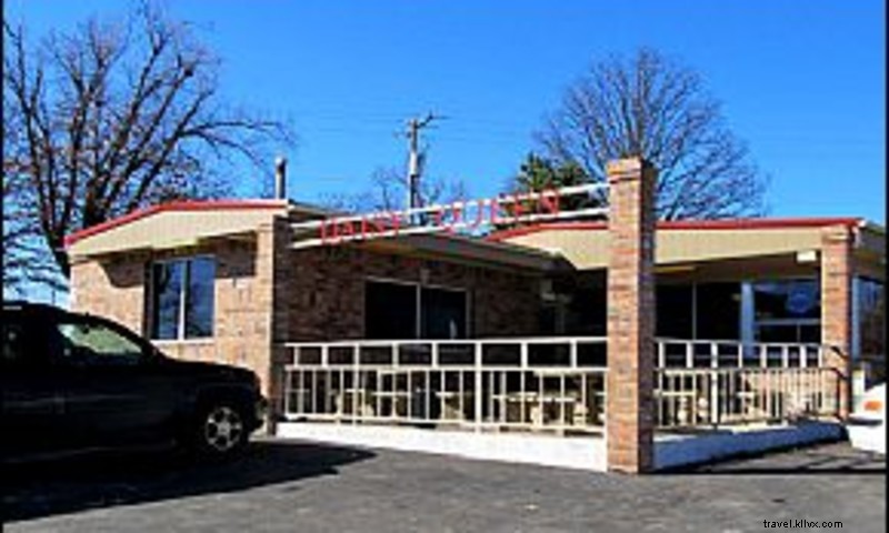 Daisy Queen: Classic Remodeled Dairy Bar Since 1966 – Burgers, Shakes & More