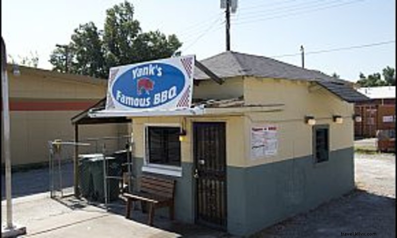 Yank s Famous Barbecue: Authentic Smoked Meats & Bold Flavors