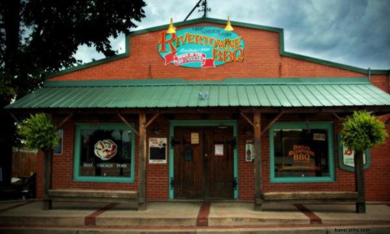 Rivertowne BBQ: Authentic Smoked Meats & Daily Specials