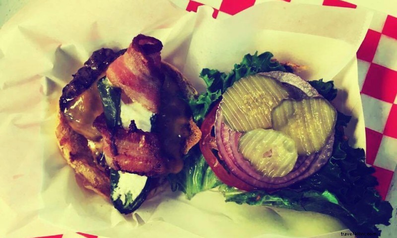 Chicollo s Food Emporium: Premier Food Truck & American Cuisine Caterer