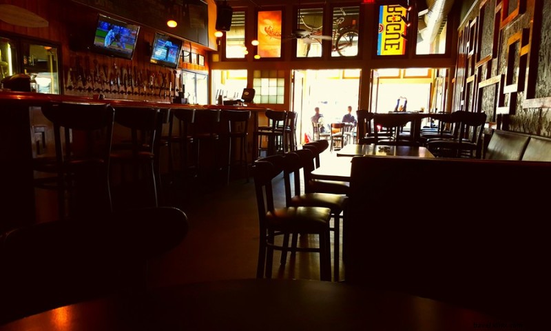 Brewski s Draft Emporium: Fayetteville s Lively Craft Beer Haven with 71 Taps