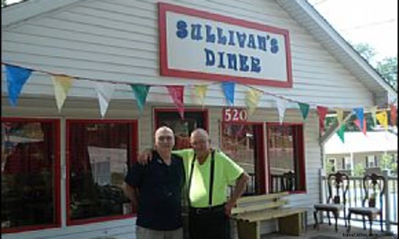 Sullivan s Diner: Home-Style American Classics with Authentic Thai Fusion