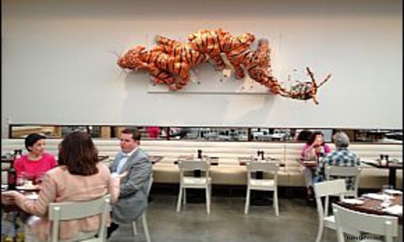 The Hive Restaurant at 21c Museum Hotel: Award-Winning Refined Country Cuisine