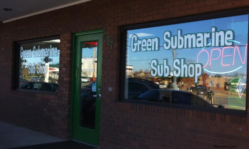 Green Submarine Sandwich Shop: Fresh Deli Sandwiches for Lunch & Dinner