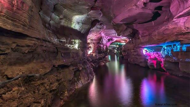 Ultimate Solo Travel Guide to New York State: Mountains, Wineries & Adventures