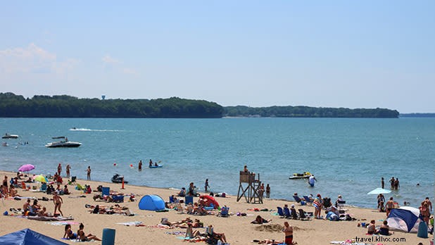 Top 12 Best Swimming Spots in New York State: Beaches, Lakes & Pools