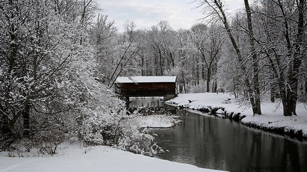 Top 11 Easy Winter Walks in New York State: Scenic Trails for All Levels