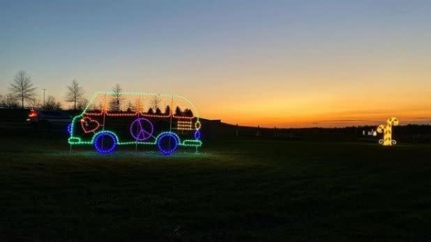 Unforgettable Holiday Celebrations in New York: Drive-Through Lights, Santa & Virtual Magic