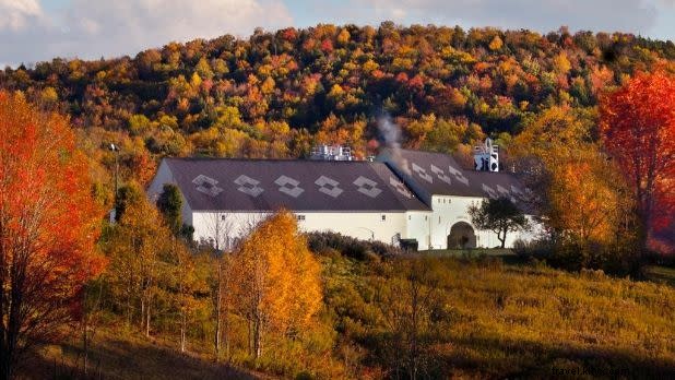 Best Spots for Fall Foliage Views and Craft Drinks