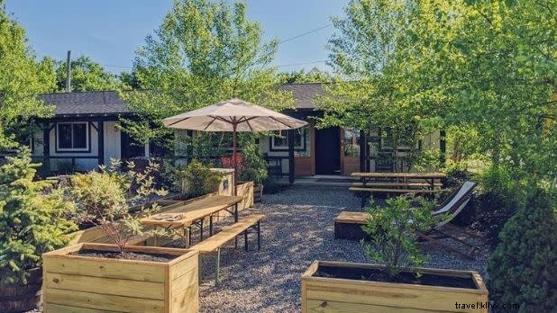 Discover 15 Unique Vacation Rentals in New York State: Cabins, Glamping & Luxury Hideaways