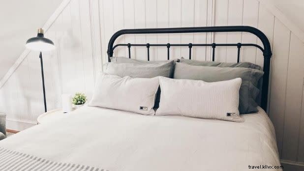 Discover 15 Unique Vacation Rentals in New York State: Cabins, Glamping & Luxury Hideaways