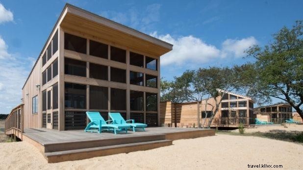 Discover 15 Unique Vacation Rentals in New York State: Cabins, Glamping & Luxury Hideaways