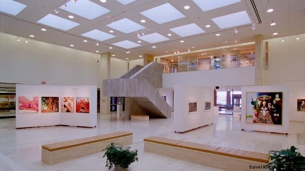 Top 13 New York Attractions with Accessibility Programs for Deaf and Hard of Hearing Visitors