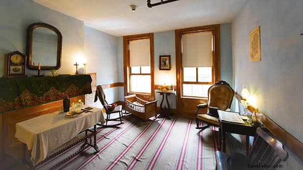 Top 13 New York Attractions with Accessibility Programs for Deaf and Hard of Hearing Visitors