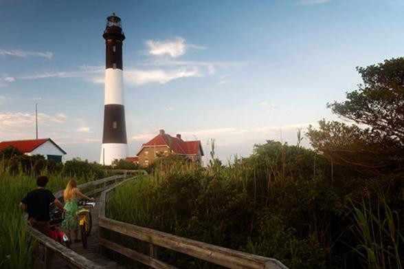 Top Summer Vacation Spots in New York State: Book Now for Unforgettable Getaways