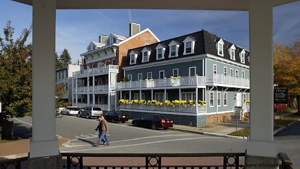 Top Summer Vacation Spots in New York State: Book Now for Unforgettable Getaways