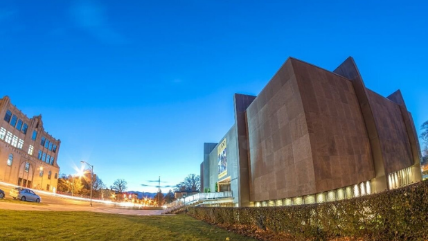 Discover New York s Top 10 Museums and Theaters: Iconic Cultural Experiences