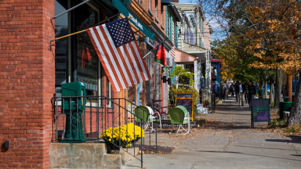 Discover 9 of New York State s Best Main Streets for Unforgettable Shopping