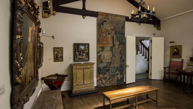 Ultimate New York State Winter Bucket List: Skiing, Ziplining & Holiday Magic