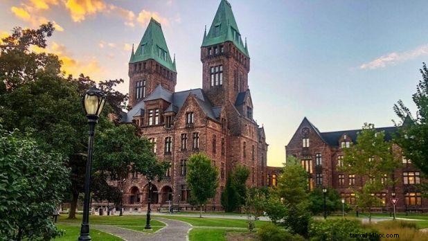 Best Thanksgiving Dinner Spots in New York State: Top Restaurants