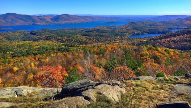 10 Budget-Friendly Family Fall Weekend Getaways from New York