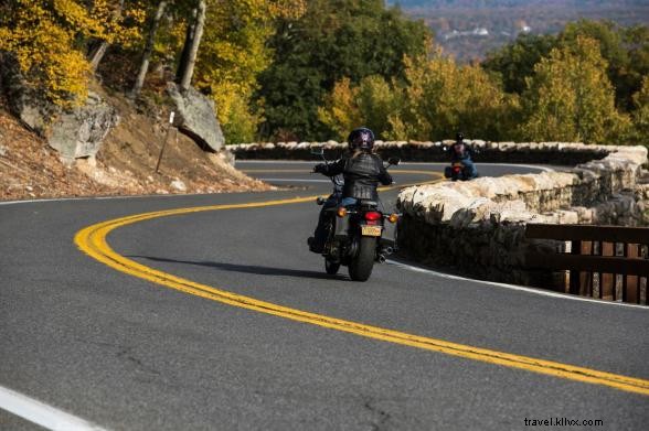 Scenic Autumn Road Trips: Vibrant Fall Foliage Weekend Escapes in New York