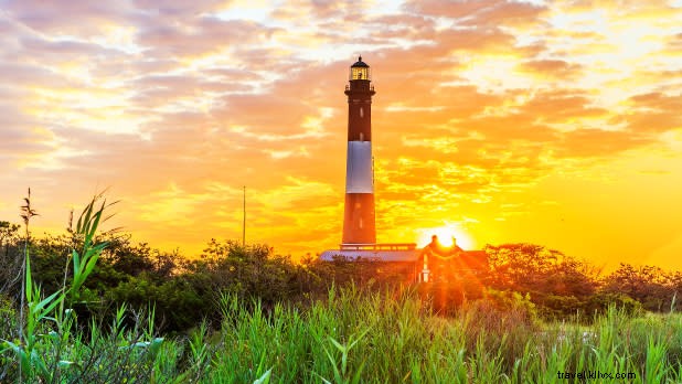 15 Must-Visit Historic Lighthouses in New York State