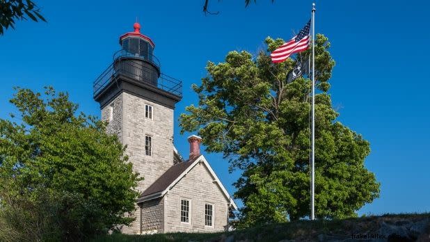 15 Must-Visit Historic Lighthouses in New York State