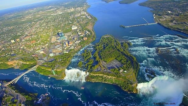 Best Romantic Getaways in New York State for Late Spring & Summer