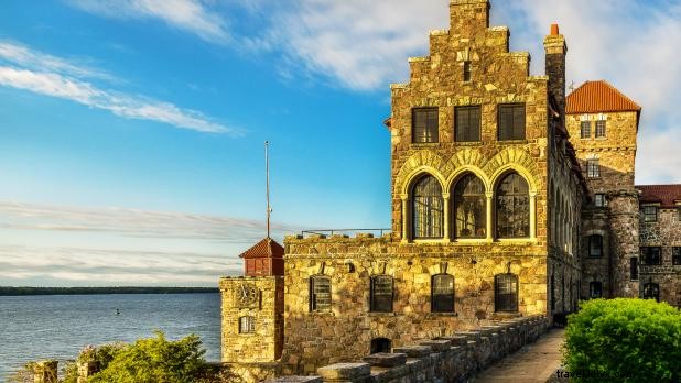 Best Romantic Getaways in New York State for Late Spring & Summer