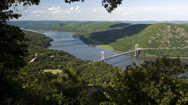 12 Effortless Car-Free Family Getaways from NYC: Top Train Trips to Hudson Valley & Long Island