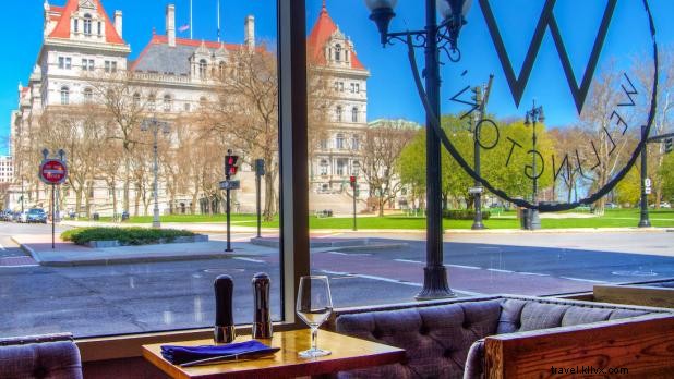 Best Restaurants with Stunning Views in New York State