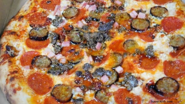 Top 11 Best Pizza Places in New York State: Must-Try Pies from Brooklyn to Buffalo