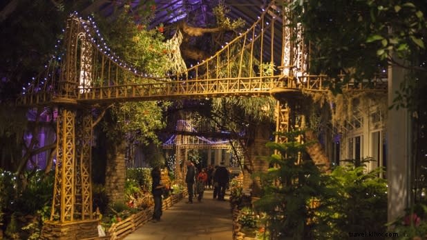 10 Magical Ways to Embrace the Holiday Spirit in New York State