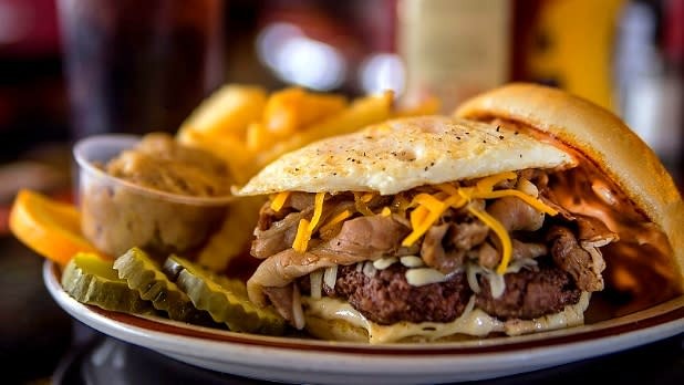 Discover the 8 Best Burgers in New York State: Must-Try Spots