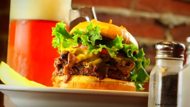 Discover the 8 Best Burgers in New York State: Must-Try Spots
