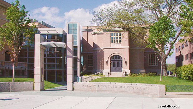 Family Weekend Getaways: Exploring New York s Path Through History