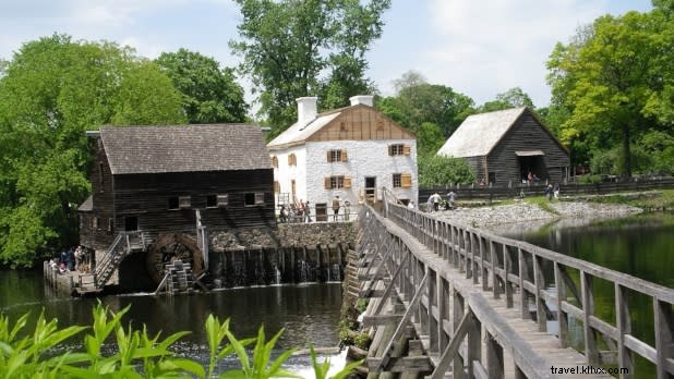 Discover Black History in New York: Underground Railroad Sites & Iconic Leaders