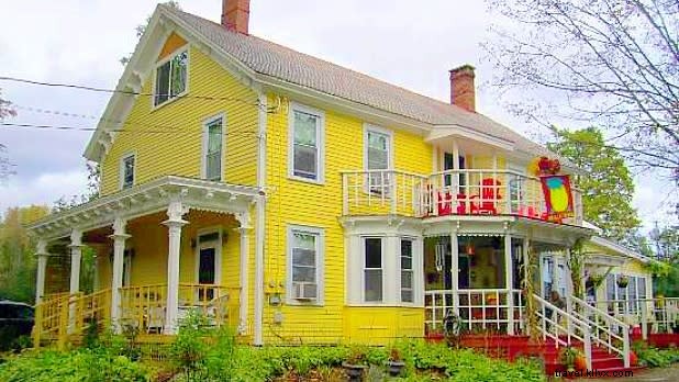 Discover 12 Exceptional Farmstays Across New York State