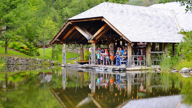 Discover 3 Stunning Lakeside Fall Getaways in New York State