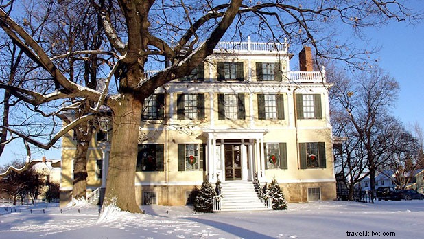 48 Hours in Canandaigua, NY: Ultimate Finger Lakes Getaway Guide