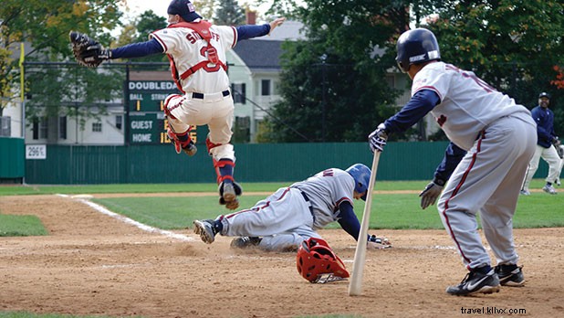 11 Spooky Halloween Costume Ideas Inspired by New York City s Icons and Ghosts
