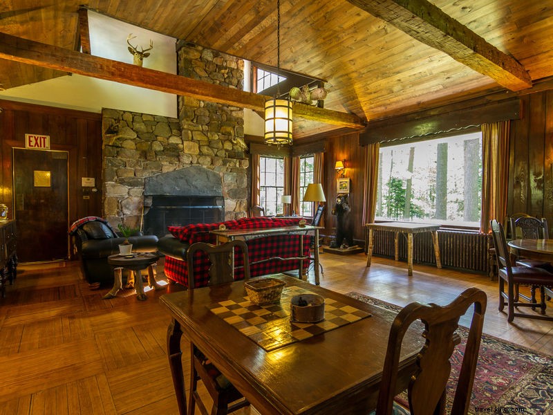 Top Romantic Honeymoon Destinations in New York: Niagara Falls & More